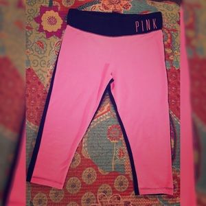 Victoria’s Secret PINK yoga crop leggings